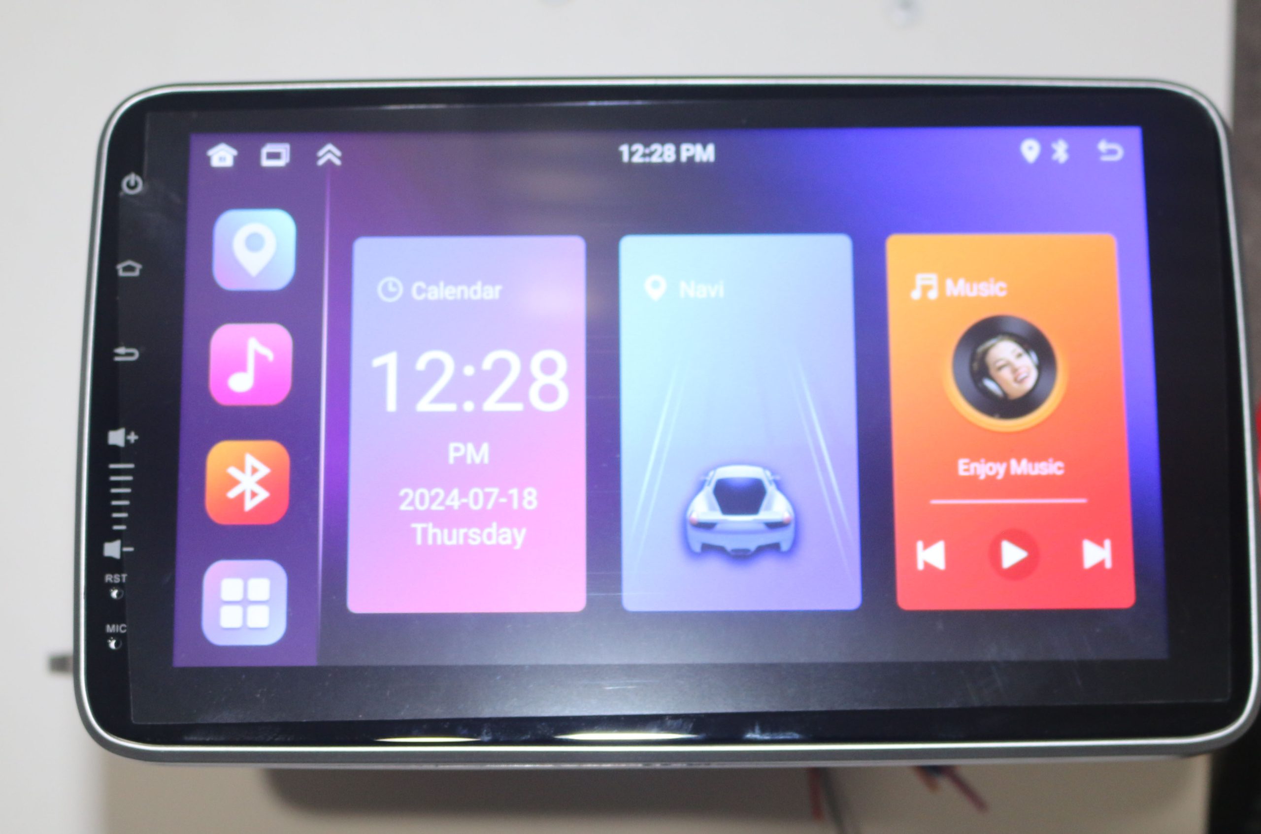 Gizmo M95D - 1DIN9 - 360  - 9 Inch Full Fit Screen QLED / Wireless Apple Car Play and Android Auto - Image 5